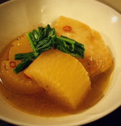 焼き大根と豚肉のスープ煮！