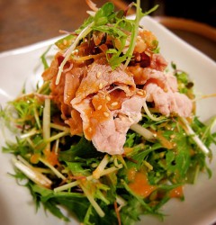 豚しゃぶと香味野菜のごまだれサラダ