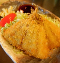 揚げたてあつあつ！アジフライ！