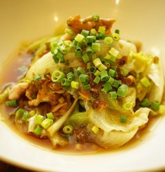 レタスと塩豚の酢蒸し！