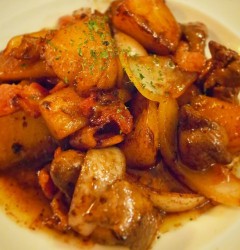 じゃがいもと鶏レバーのバルサミコ炒め