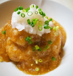 揚げ里芋と鶏肉のおろし煮